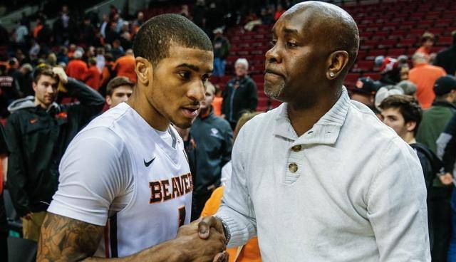 展现了顽强 展现了顽强